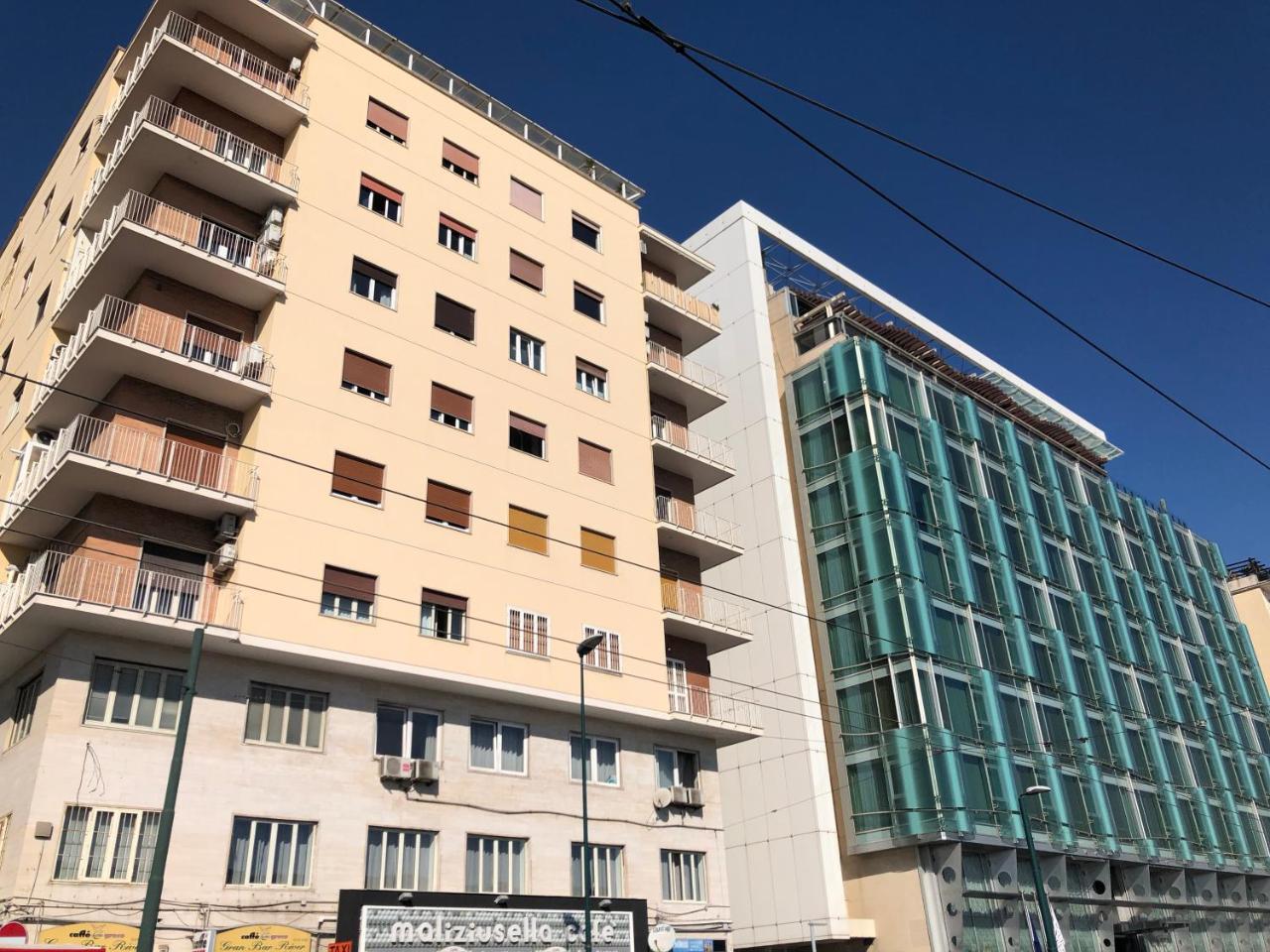 Hall Inn B&B In Nápoly Kültér fotó